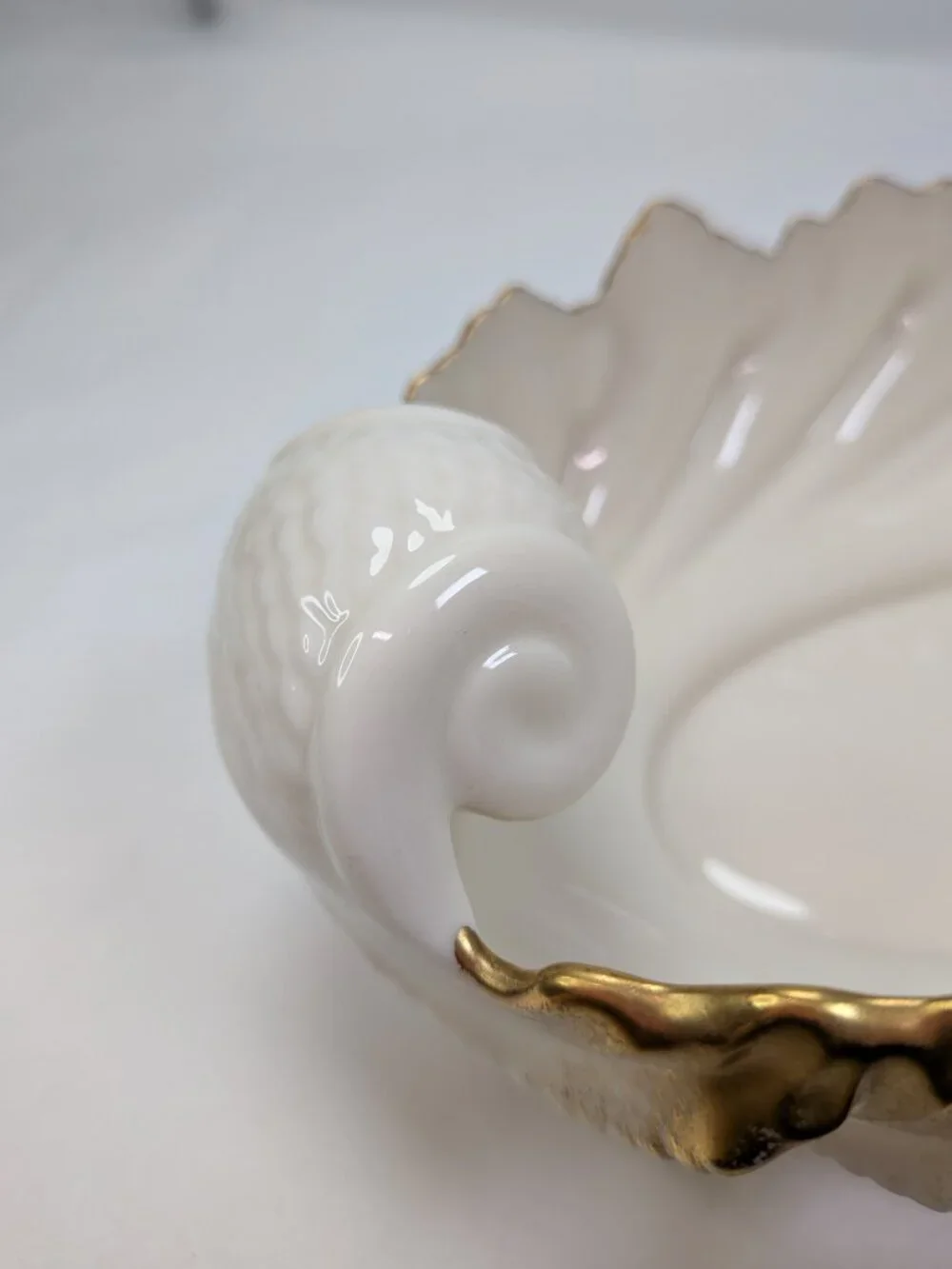 Vintage Lenox 30s 50s Ivory Porcelain Shell Bowl Heavy 24k Gold Trim 9” - Picture 6 of 15